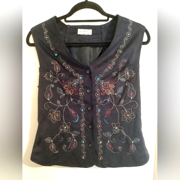 White Stag Jackets & Blazers - White Stag Womens Size 18.5X22 Inch Velvet Vest Embroidered Lined Blue/Red